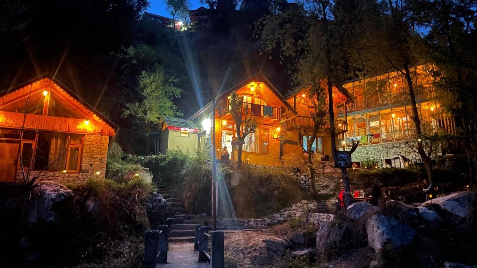 The Cozy Cabin, Jibhi Banjār Exterior foto